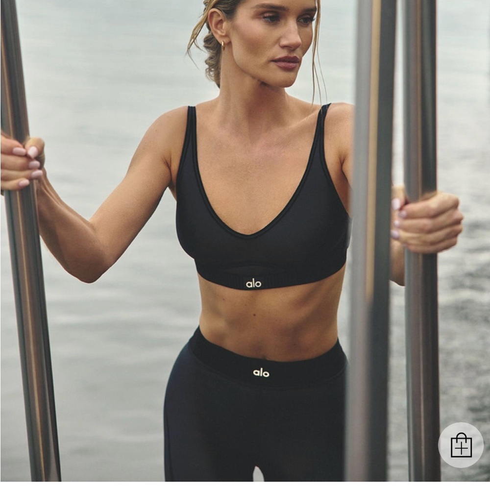 ALO Yoga Airlift Black Leggings size Small. Like new.